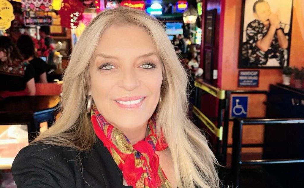 Lydia Cornell