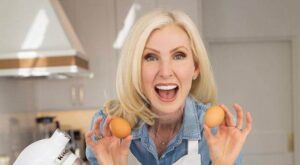 Lora Mclaughlin Peterson Net Worth – Broadcasting Success